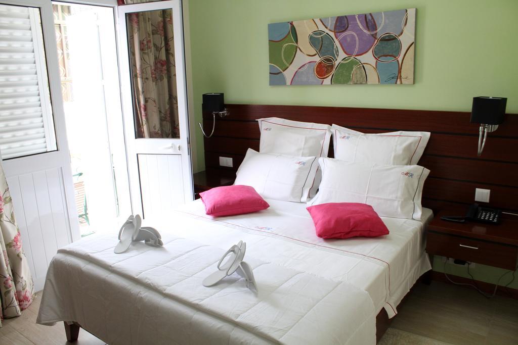 Bed and Breakfast Mindelo Residencial Екстер'єр фото