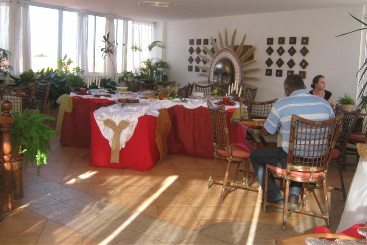 Bed and Breakfast Mindelo Residencial Екстер'єр фото